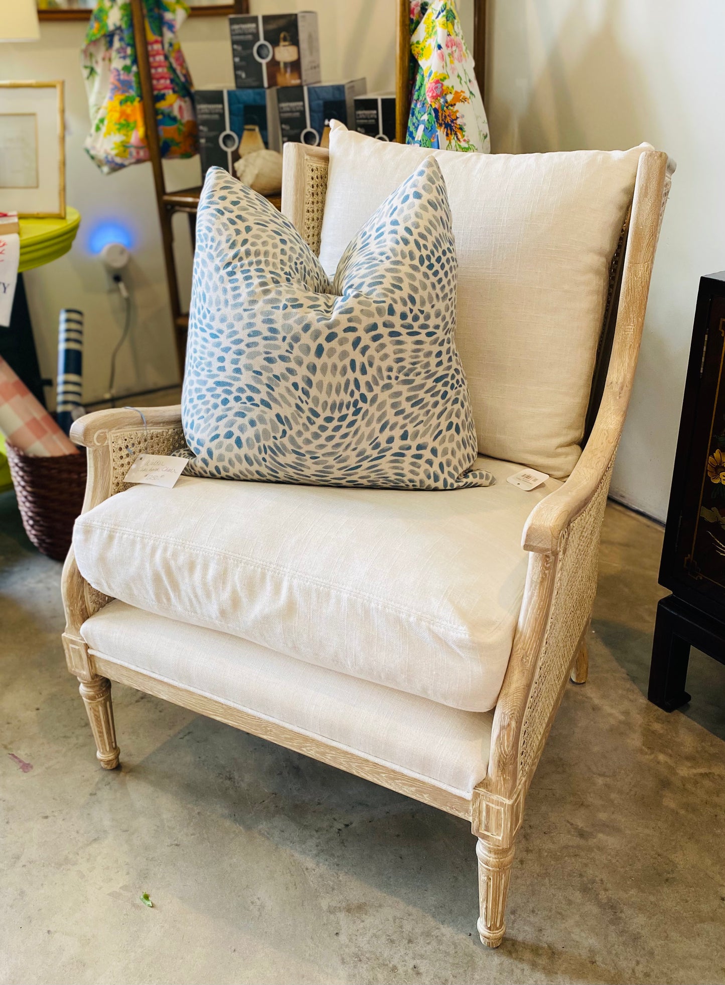 Natural Styled Spool Chair